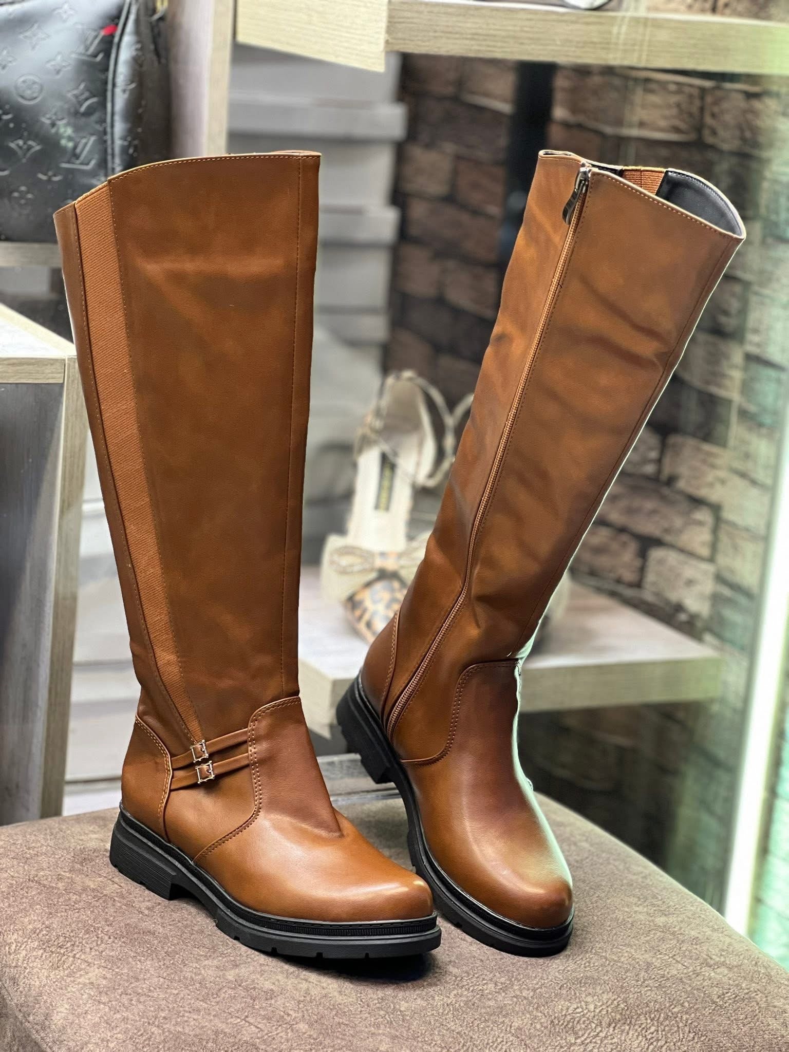 Imported Faux Leather Boots – Elegant & Comfortable